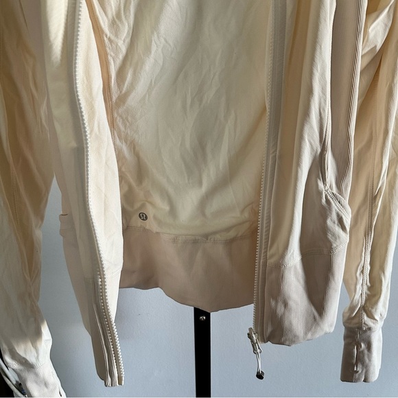 Lululemon Athletica Cream Hoodie reversible jacket size 6 - Picture 6 of 7
